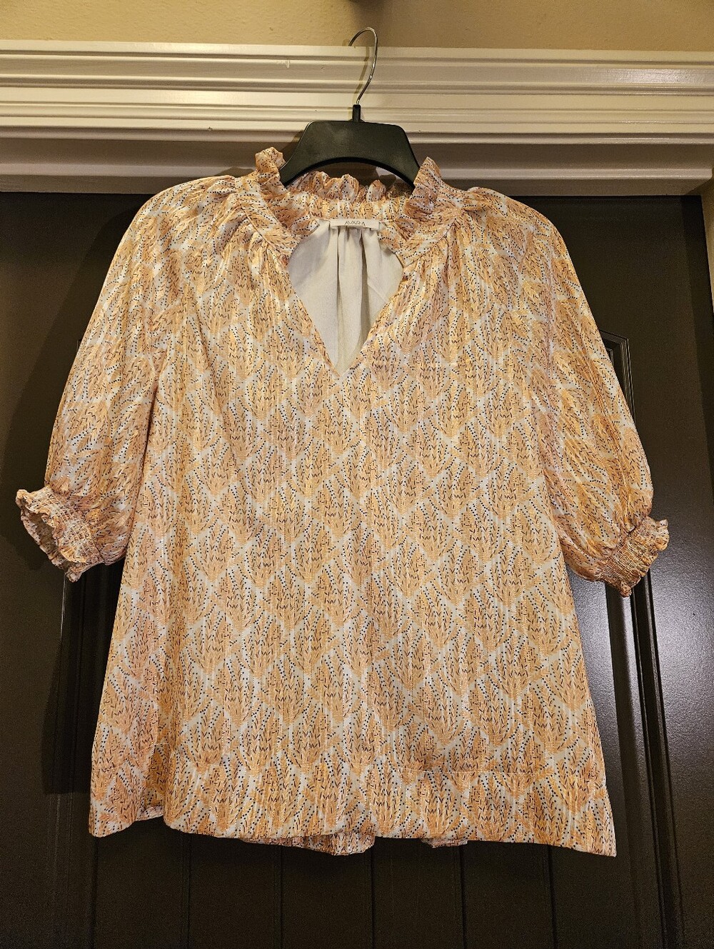 Avara Merrick Split Neck Top, Gold Print W/Metallic Accent - Size XS